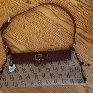 Dooney & Bourne hand bag